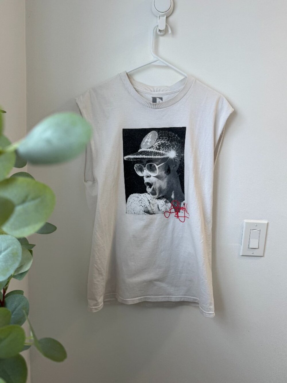 Men’s Graphic Cutoff T-Shirt White Large